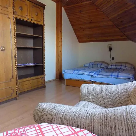 Three-bedroom In I דירה גיינסדיאס