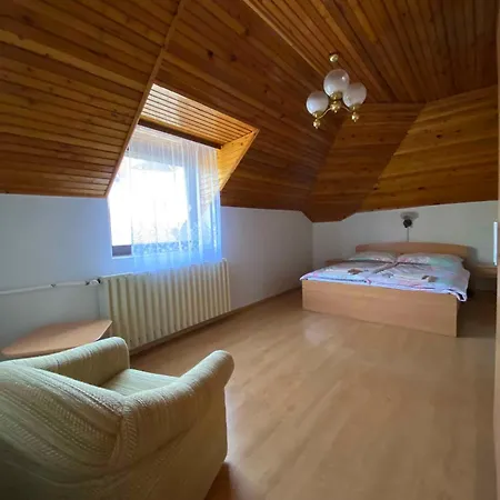 Three-bedroom In I * גיינסדיאס