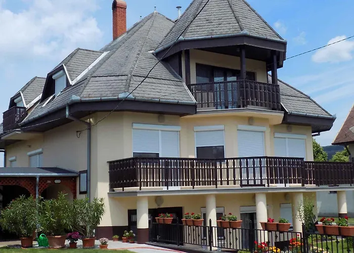 Apartmán Three-bedroom In I