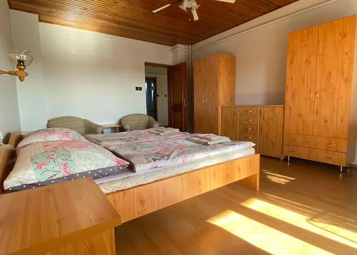 Apartmán Three-bedroom In I